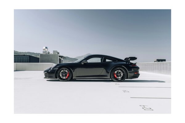 Juodas Porsche - Paveikslas ant aliuminio